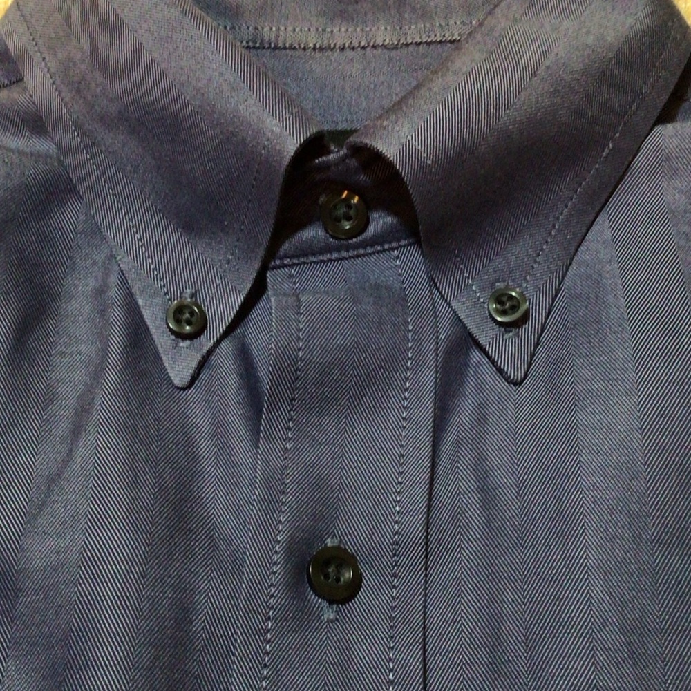Jos. A. Bank Casual Button Down Shirt 100% cotton, size S